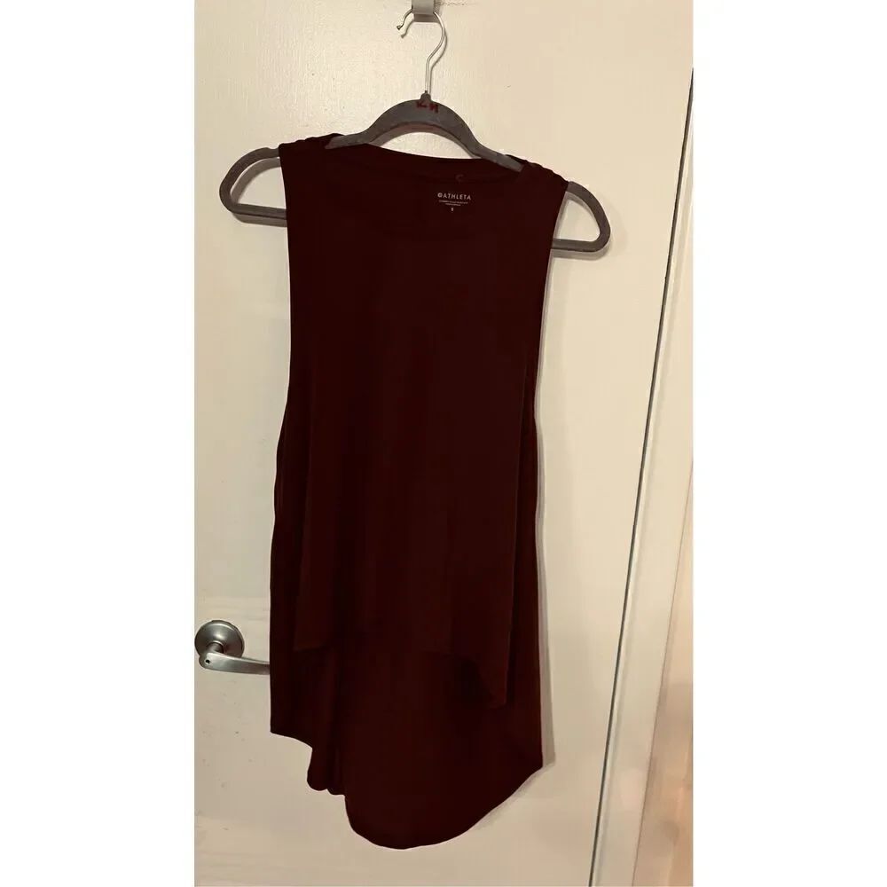 Athleta Burgundy Activewear top womens size S